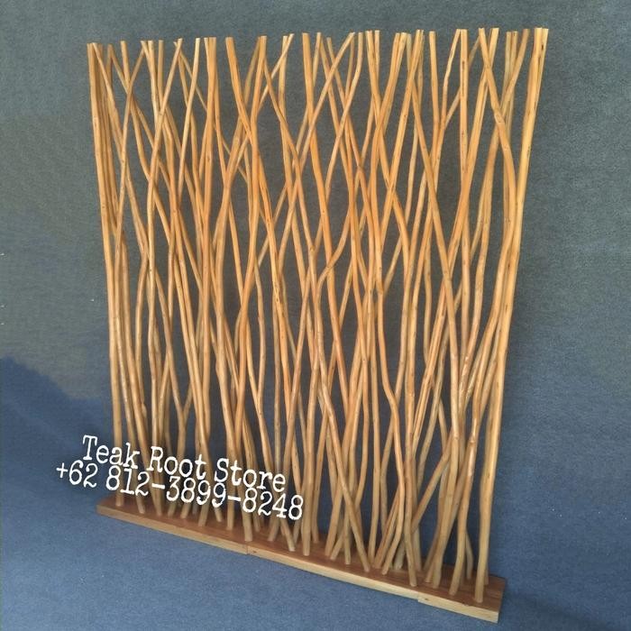 SEKAT ATAU PARTISI PEMBATAS RUANGAN UNIK RANTING KAYU JATI