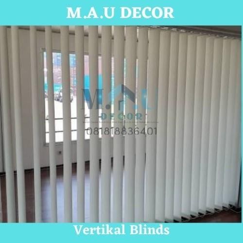 Vertikal blind Dimout