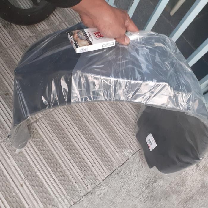 Liner Fender Ertiga Kode 007