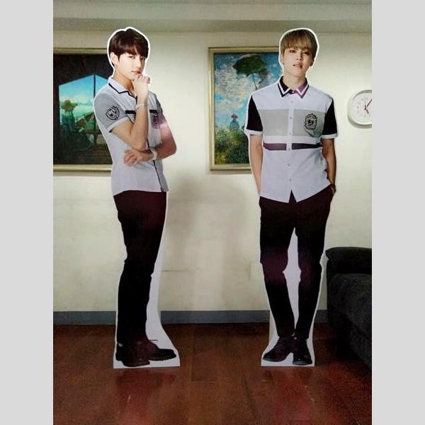 

Board Standing / Human Standee / Board Display