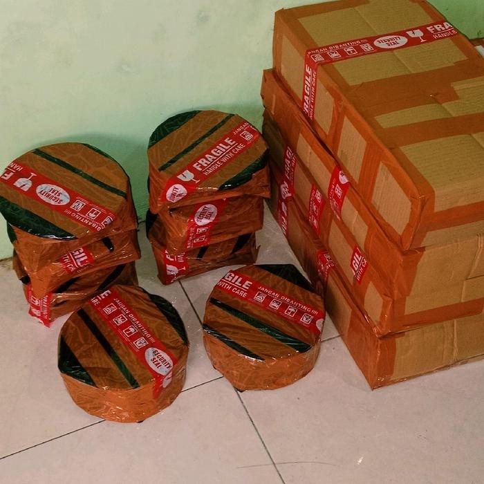 RAK GELAS TEMEPL DINDING RAK GELAS SUSUN BESI