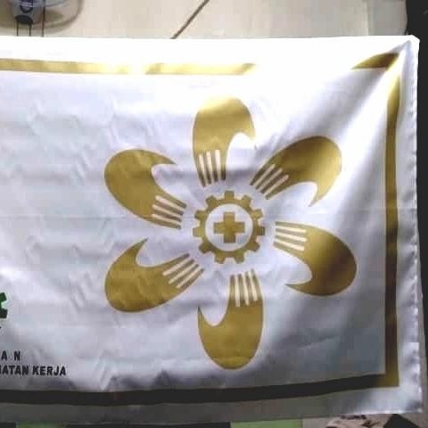 

Terlaris BENDERA SMK3 90 x 135 SALE