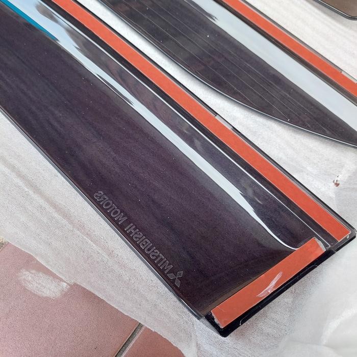 Talang Air Side Visor Asli Mitsubishi Xpander Xpander Cross