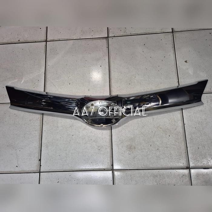 List Chrome Ornamen Grill Depan Avanza Veloz Xenia 2016 2017 2018