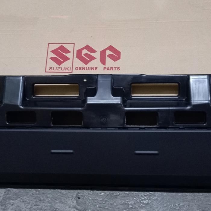 Grille Bawah / Penutup Lobang Bwh Bumper New Carry 2021 Original Sgp