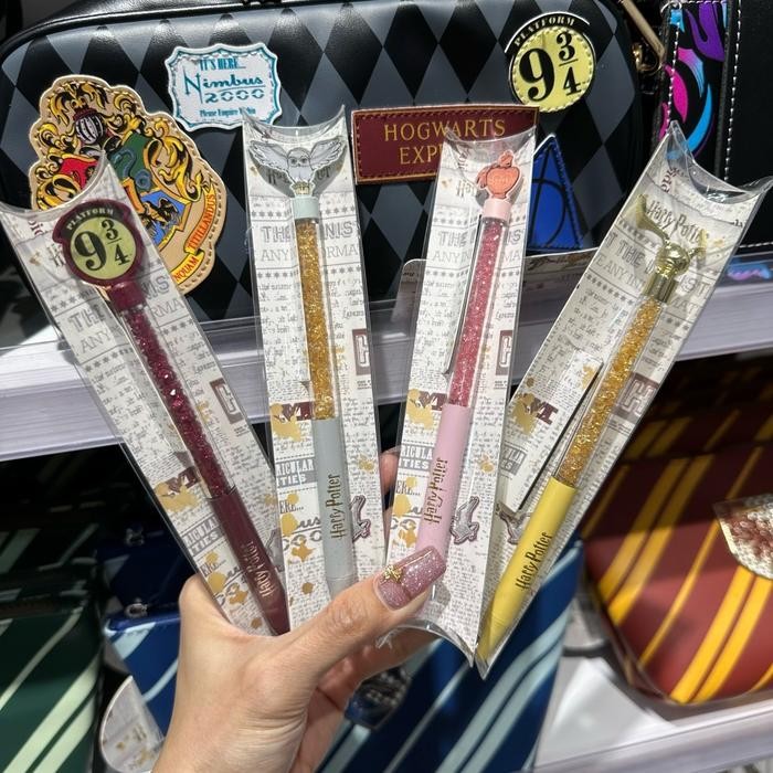 

Miniso Harry Potter Hedwig Platform Love Potion Golden Snitch Metal Figure Ballpoint Pen best seller