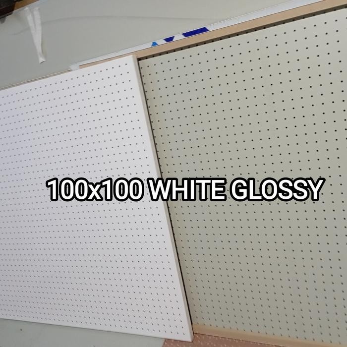 

PAPAN PEGBOARD ALUMUNIUM ukuran 100x100 best seller