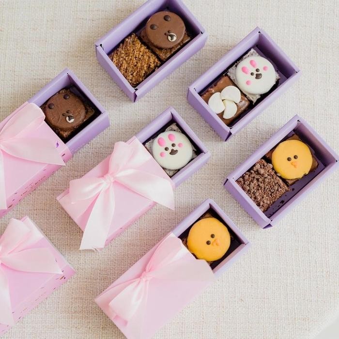 

Brownies Souvenir Box / Wedding / Reunion / Engagement / Pernikahan