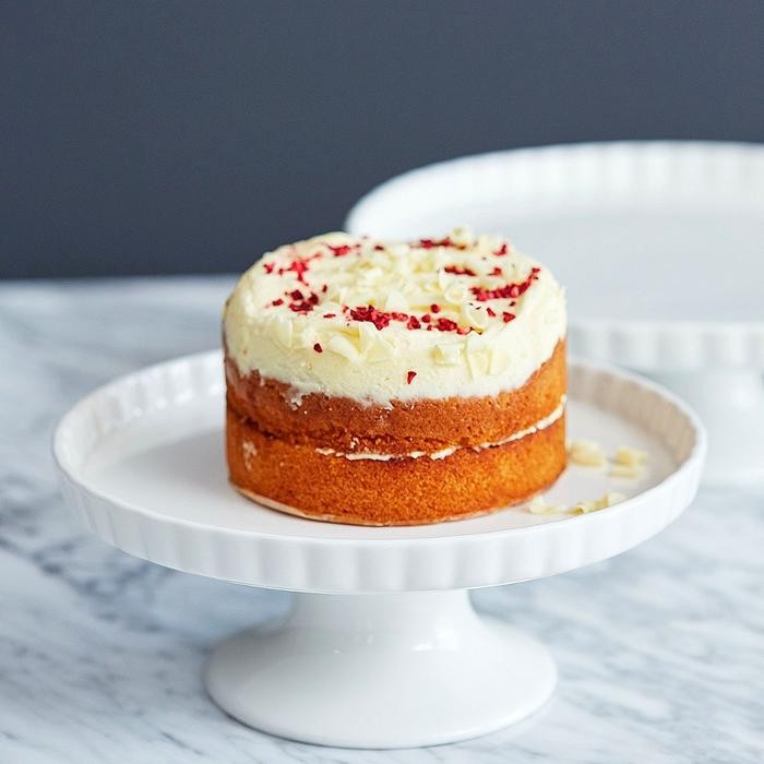 Cake Stand Porcelain Cake Plate With Stand Tatakan Kue - 28 cm