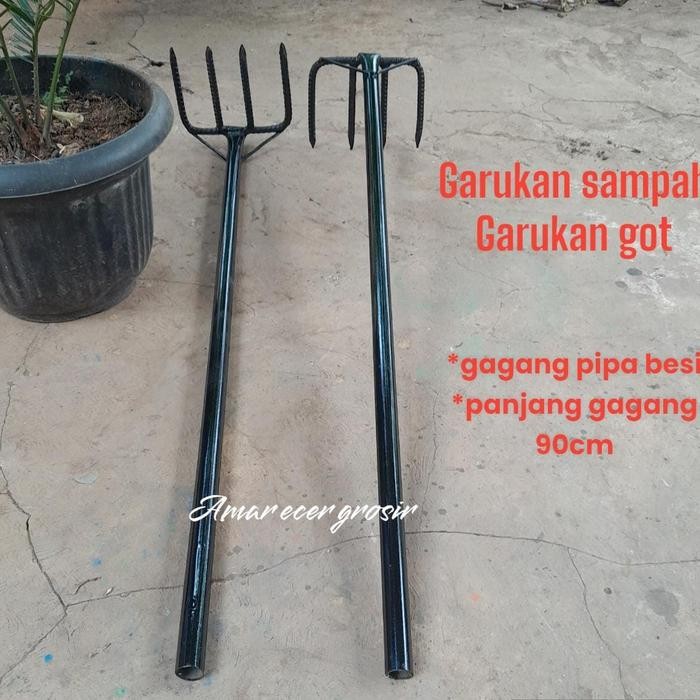 Garukan sampah/garukan got gagang besi pipa panjang 90cm