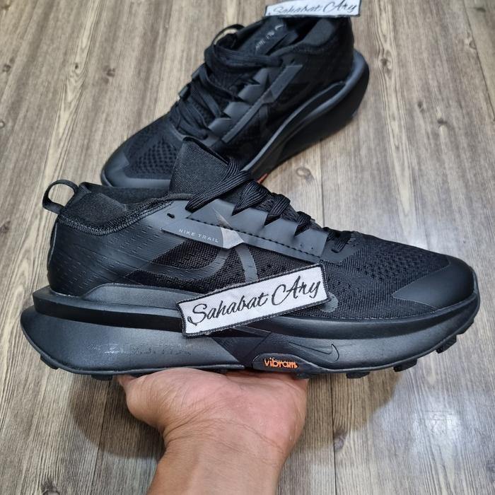 Sepatu ZoomX Zegama 2 Trail Black Anthracite