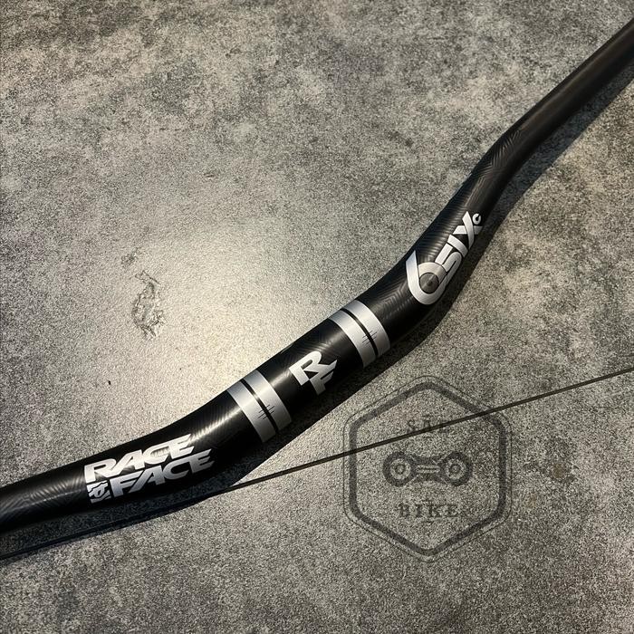 Raceface Handlebar Sixc Carbon 35X820 Carbon