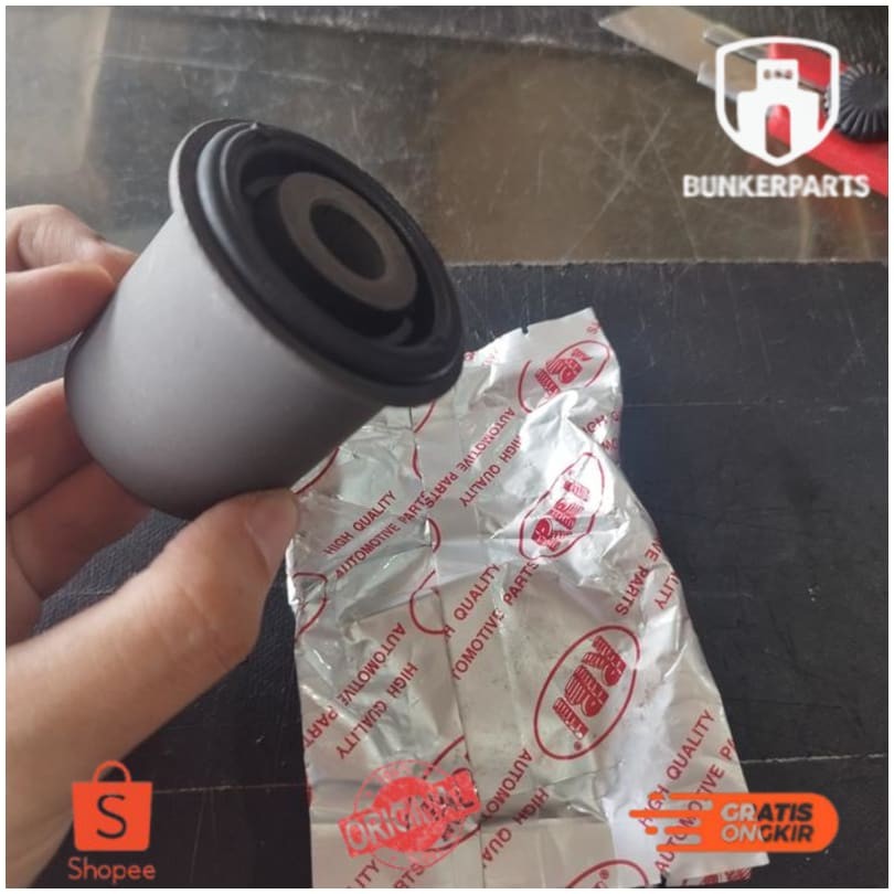 Bushing Knuckle Arm Belakang Bawah RBI Honda CRV RE Gen 3 2007-2012