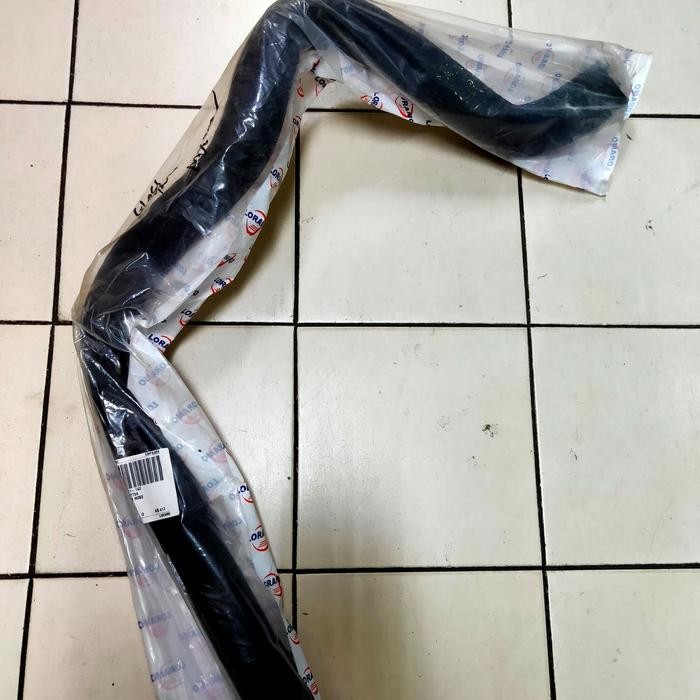 Selang Radiator Bawah Daihatsu Charade Classy
