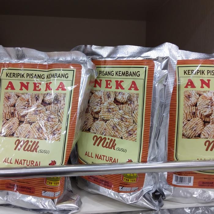 

Sedia keripik pisang kembang aneka 130gr.keripik pisang aneka yen yen voil