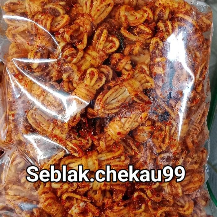 

New promo 500gr mie gulung seblak viral extra daun jeruk di Goreng dadakan rasa Pedas dan original