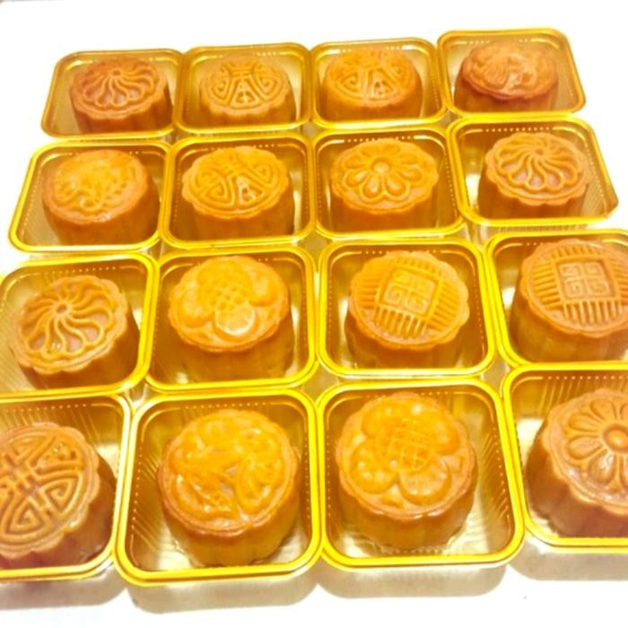 

MOONCAKE HOMEMADE 1 BOX ISI 4 / MOON CAKE HOMEMADE ISI 4