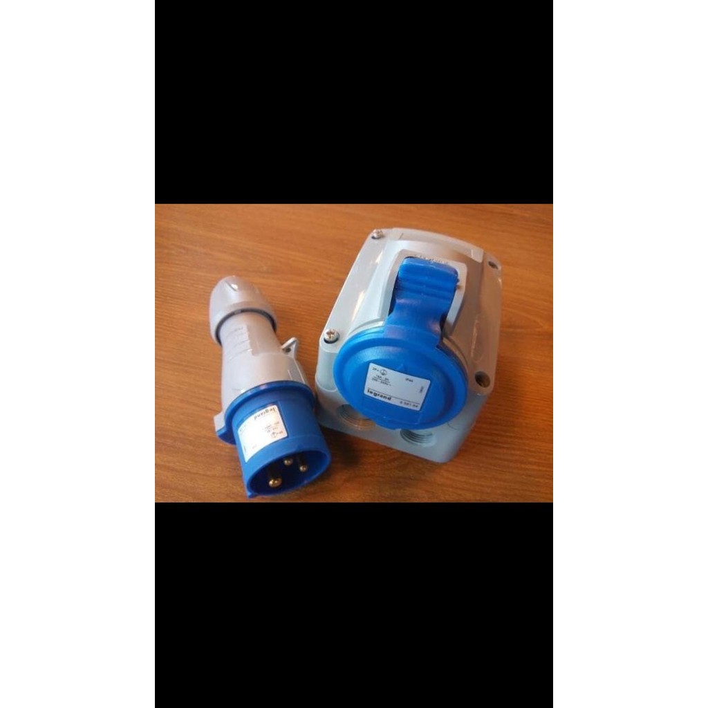 STOP KONTAK INDUSTRI LEGRAND / SOKET INDUSTRI 3PIN 32A 32 AMPERE