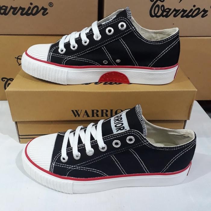 Terbaru Sepatu Warrior Classic Pendek Original