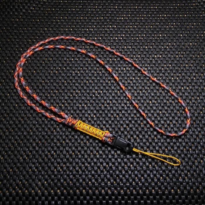 

LANDYARD PARACORD IDCARD PODSMOD RED MOTIF