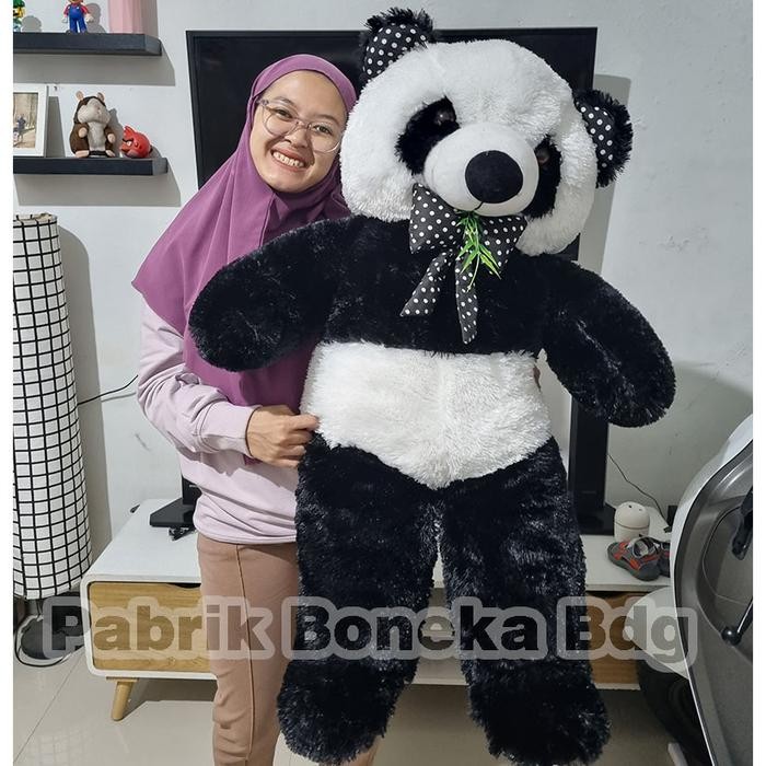 Boneka Panda Raksasa Berdiri Boneka Beruang Lucu Besar SNI 1.1Meter