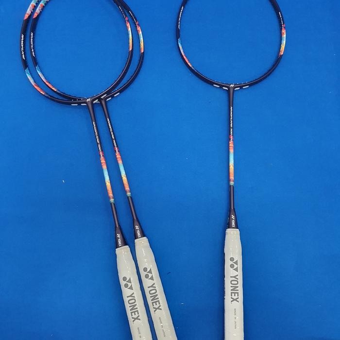 Raket Yonex Nanoflare 700 Pro