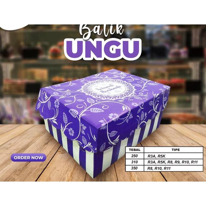 Baha - Dus Nasi R10 Motif Batik Ungu / Box Nasi Uk 20 X 20 Motif Per Pack