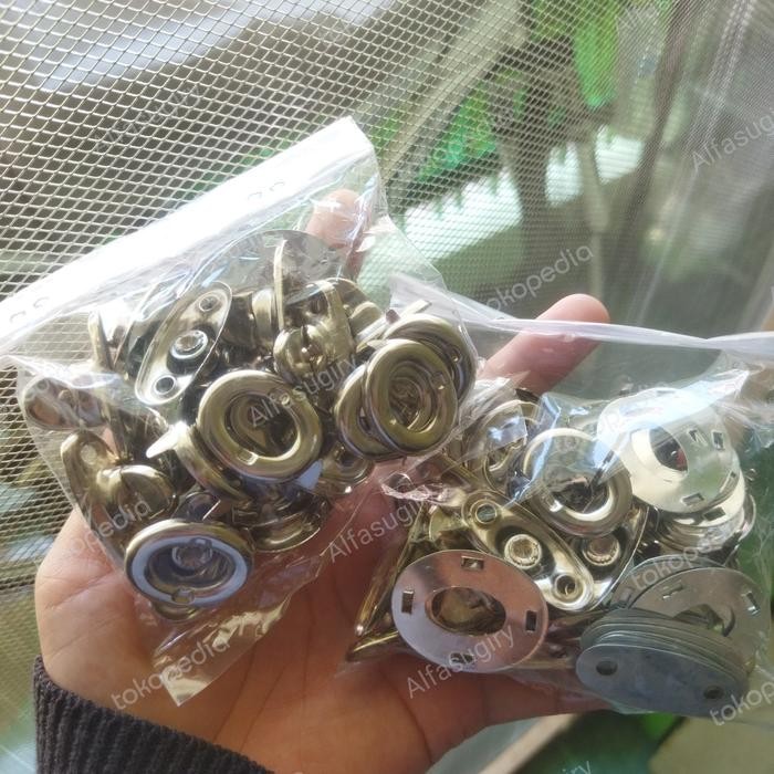 

Kancing Toniket, Kancing Putar 1Lusin