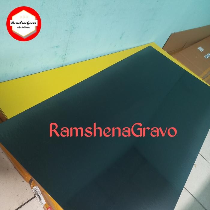

gravoply / bahan name tag / kuning teks hitam /120cmx60cm tebal 1.5mm