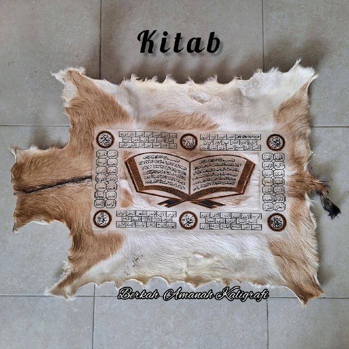 

kaligrafi kulit kambing utuh (motif kitab)