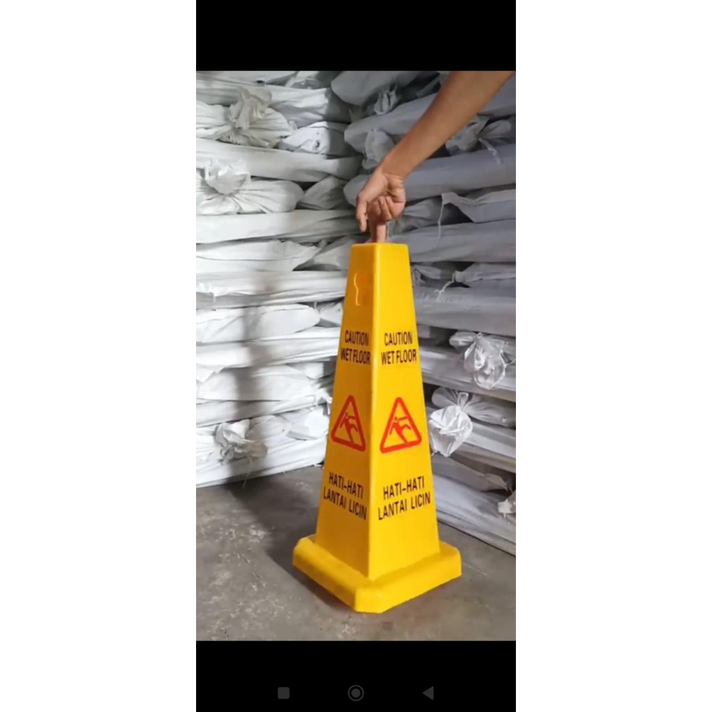 

Papan Peringatan Lantai Licin Kerucut