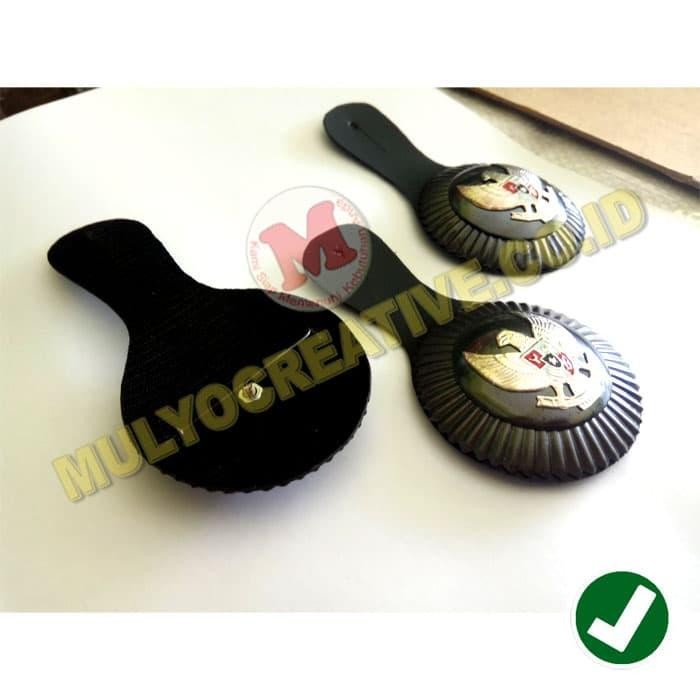 

Emblem Tanda Jabatan Lurah Warna Hitam Diameter Antara 5.3 - 5.5cm PREMIUM