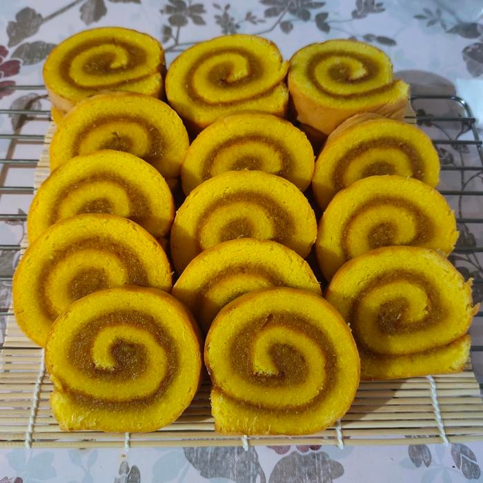

OR6T Bolu Gulung Nanas 30Cm