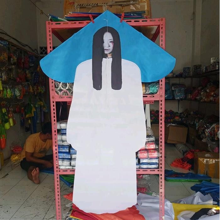 (Allthebest) LAYANGAN HANTU KUNTILANAK