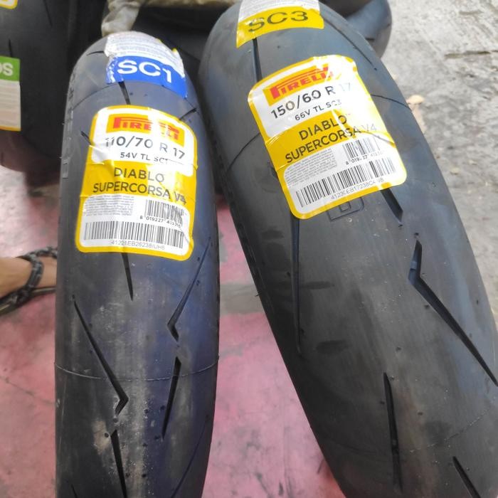 Pirelli Supercorsa V4 110/70-17 + 150/60-17 ban balap