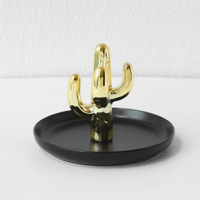 

Pajangan Meja Cactus Dekorasi - Tray Pajangan Meja Rumah Dekorasi Kaktus