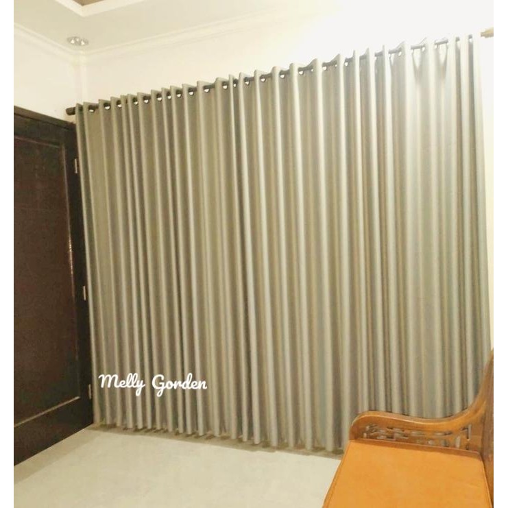 Gorden Blackout Polos Lebar 300 X 250 Cm Hordeng Hendela Pintu
