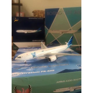 Garuda Indonesia Special Livery Flying Garuda Airbus A330-900 Neo by Phoenix 1:400 PK-GHE