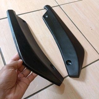 Winglet Belakang Mobil Universal Variasi Warna