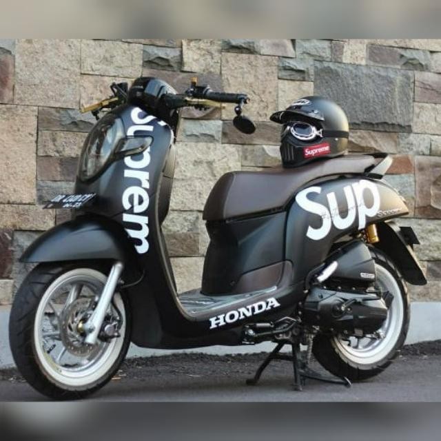 Full Body Stiker Cutting Supreme Untuk Motor Scoopy Vespa Fino -Gratisongkir