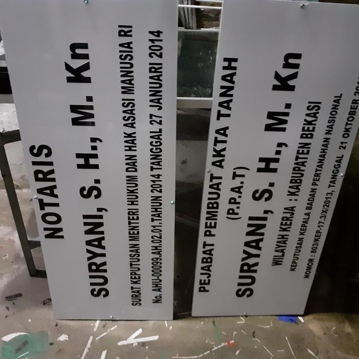 

Bisa Spk! Plang Nama Notaris Ppat + Rangka Aluminium Besi Papan Kantor Stationery Sticker