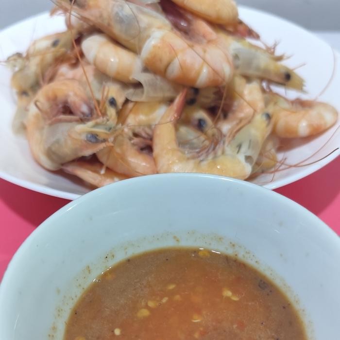

Udang rebus fresh mix sambel terasi alias Bulacan cip kalimantan