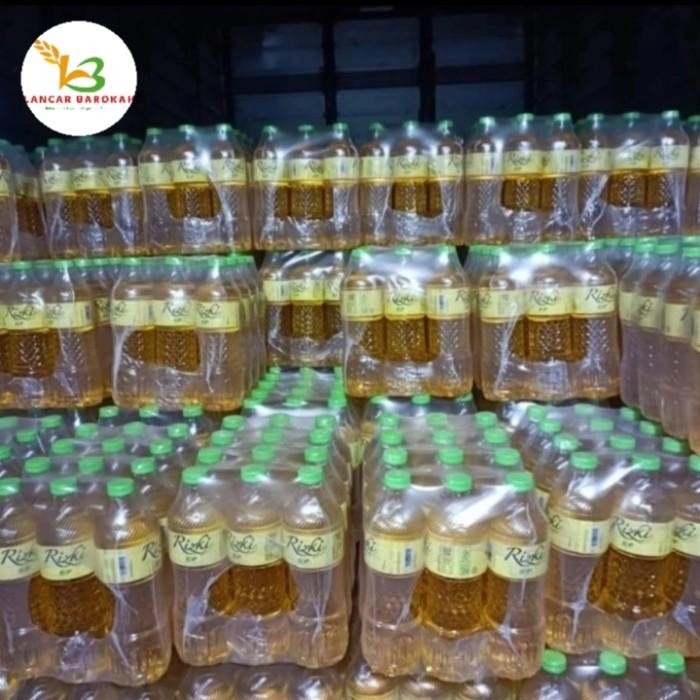 

Minyak goreng kemasan 850ml rizki 1 krat 12 botol