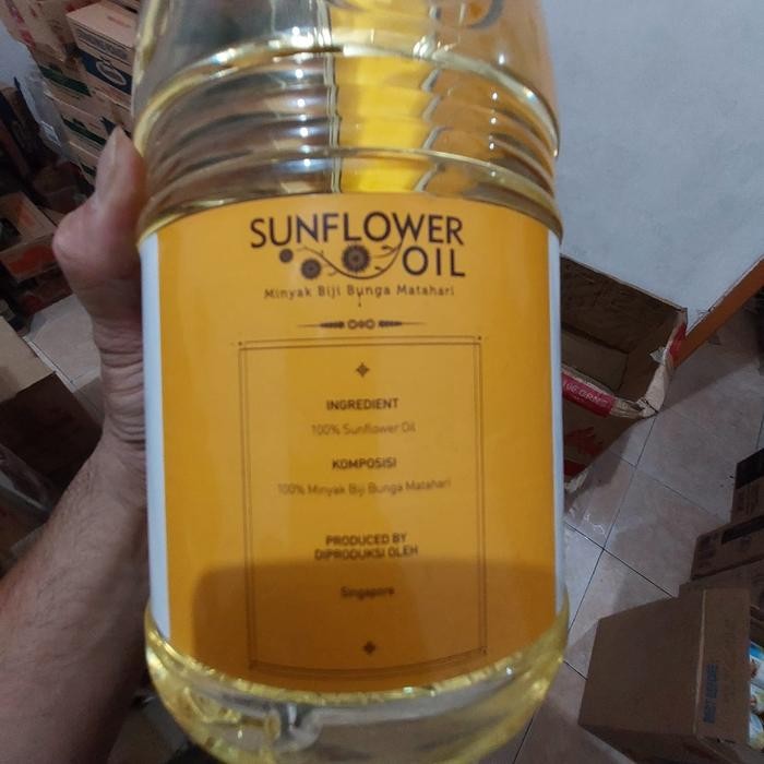 

Minyak Sun Flower Oil / Biji Bunga Matahari Lily Flower 2 Liter
