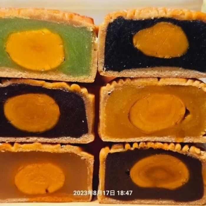

Mooncake Halal Kecil Isi @3Pc
