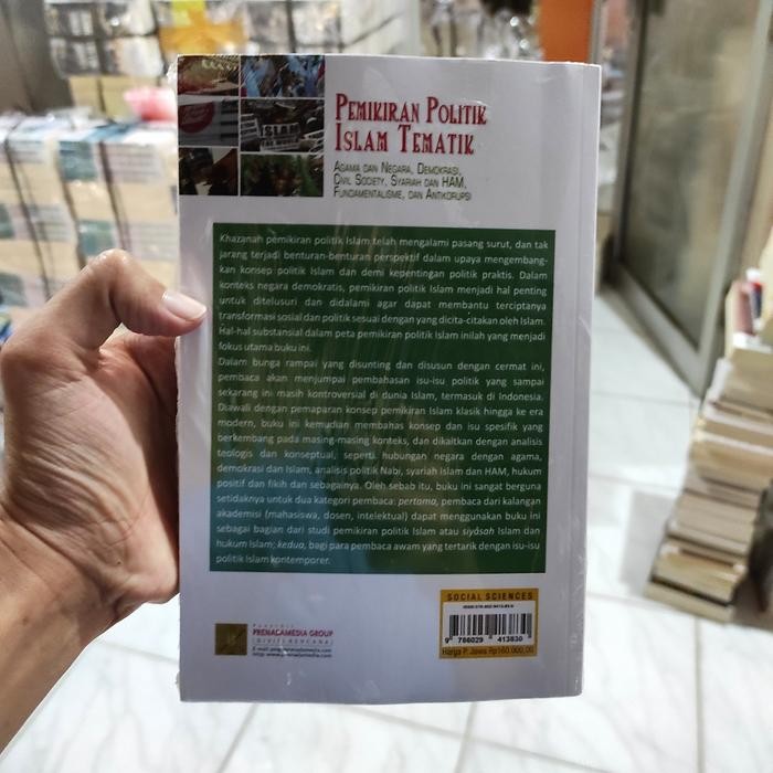 

SALE !!! BUKU PEMIKIRAN POLITIK ISLAM TEMATIK -PROF SUKRON KAMIL ORIGINAL PRENA READYY