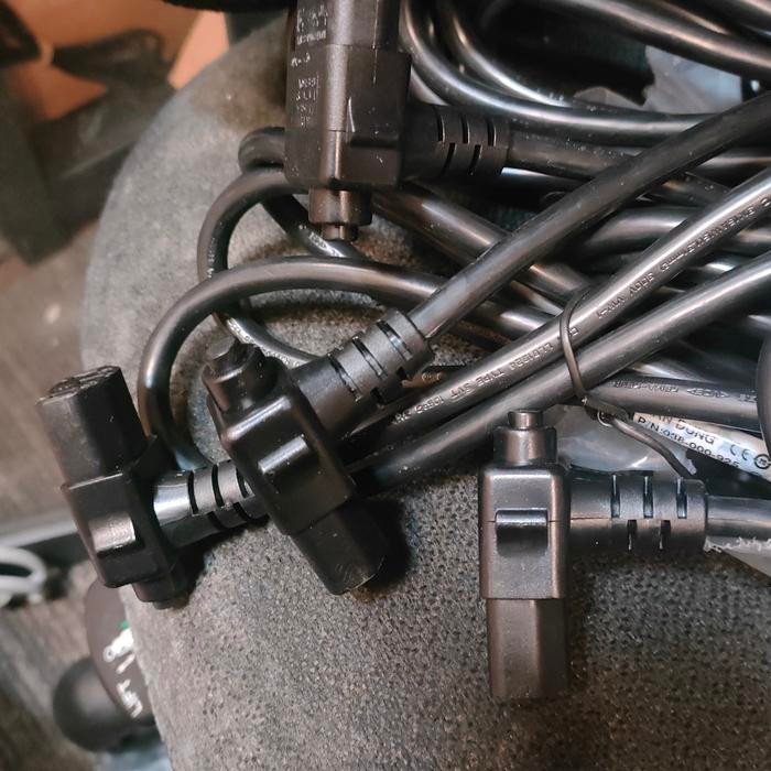 Kabel Power C13 To C14