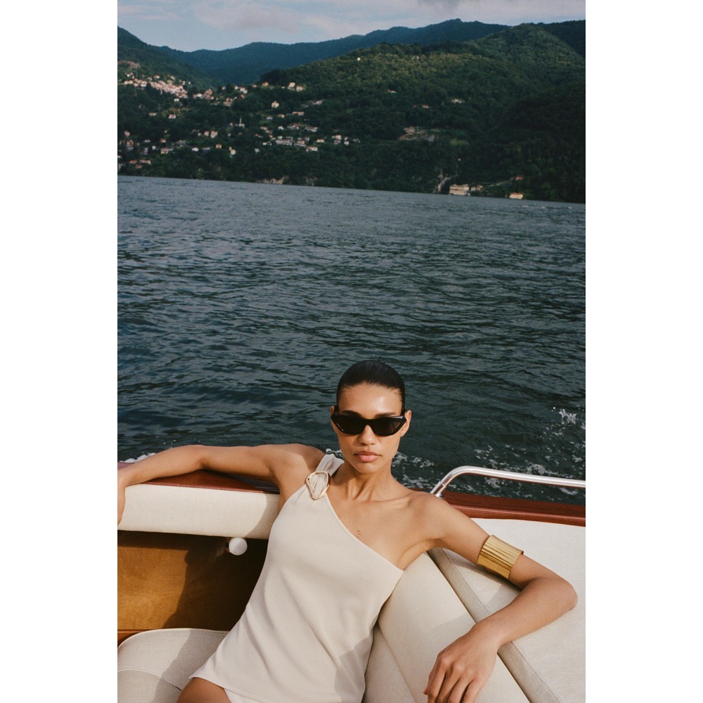 ZARA TOP RAJUTAN ASIMETRIS HIASAN