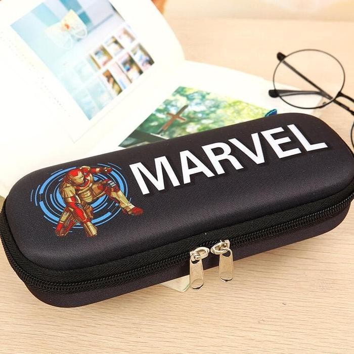 

Deli Stationary - Kotak Pensil Multi Fungsi Karakter Super Hero