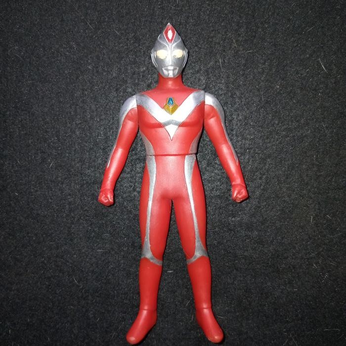UHS Ultra Hero Series 16.5 Cm Ultraman Dyna Strong Type by Bandai 2009